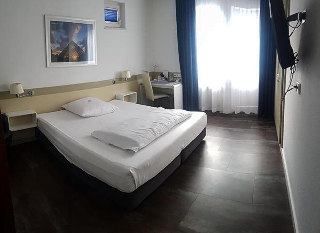Hotel Zweilinden Meckenheim Bonn Екстер'єр фото