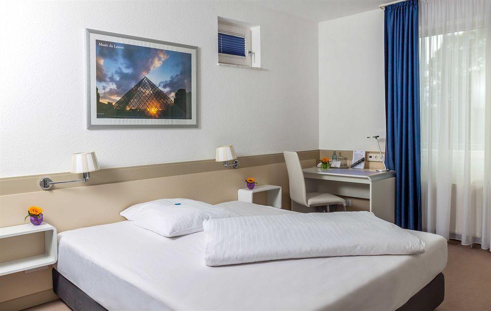 Hotel Zweilinden Meckenheim Bonn Екстер'єр фото